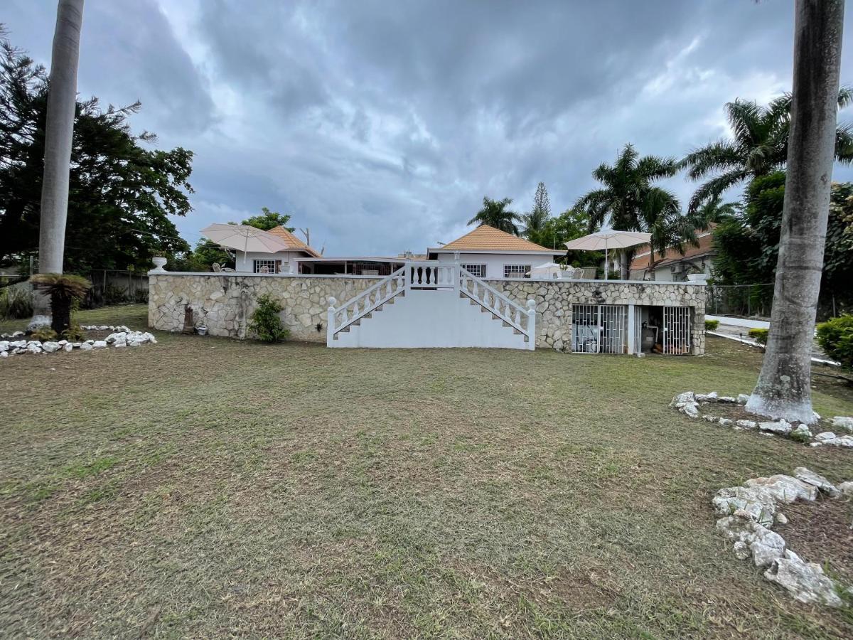 The Lodge @ Peaceful Palms Montego Bay Eksteriør bilde
